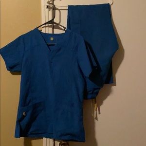 Wonder Wink 4-stretch scrubs-  royal blue set